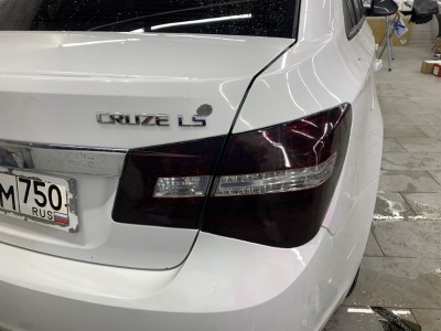 Тонирование фонарей заднего освещения Chevrolet Cruze