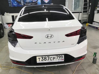 Тонирование задней оптики Hyundai Elantra 2019- 