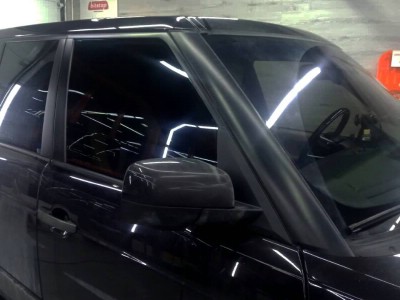 Тонирование 2 передних стекол на автомобиле пленкой Suncontrol 35% Range Rover L322