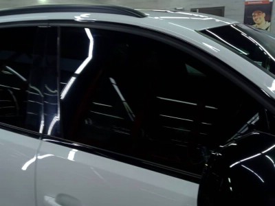 Тонирование двух передних стекол 35% пленкой Suncontrol на автомобиле Audi Q3