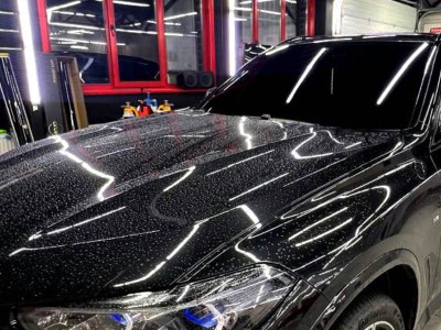 Тонирование лобового стекла на автомобиле BMW X5