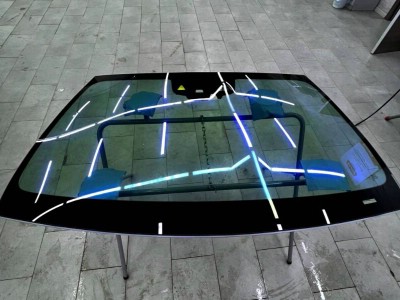 Тонирование лобового стекла плёнкой хамелеон Mercedes S-Klass W222