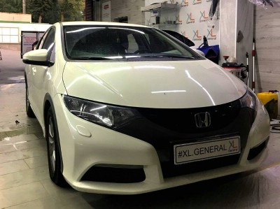 Тонирование задней полусферы 5% на автомобиле Honda Civic