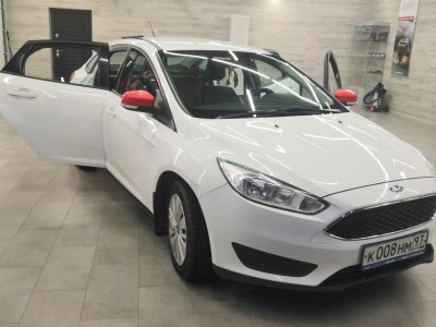 Тонирование задней полусферы Ford Focus III