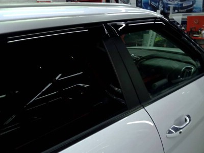 Тонирование задней полусферы пленкой SUNCONTROL 5% на автомобиле Hyundai Greta