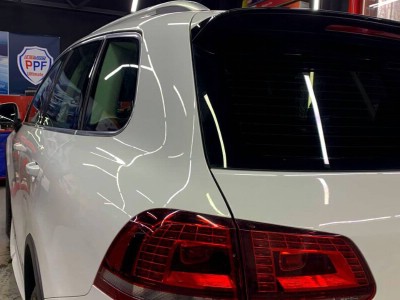 Тонирование задней полусферы Volkswagen Toureg