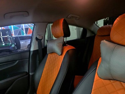 Тонирование задних опускных и передних опускных + полоса на лобовом стекле на автомобиле Kia Rio