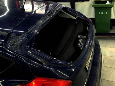 Замена и тонирование заднего стекла на Ford Focus III 2014-2019