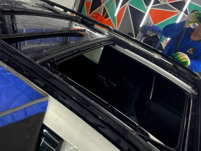 Замена стекла люка панорамы на Kia Sportage V NQ5