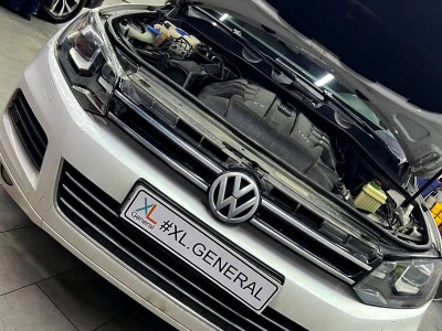 Защита передней оптики полиуретановой пленкой Volkswagen Touareg